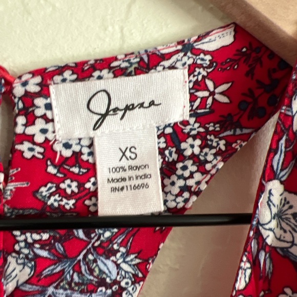 Japna Sleeveless V-Neck Maxi Dress size XS Red Blue Floral Smocked Racerback - Picture 4 of 6